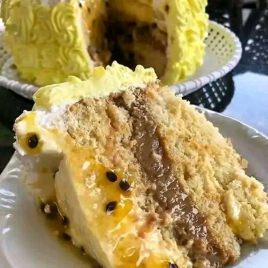 Bolo de Maracujá com Doce de Leite