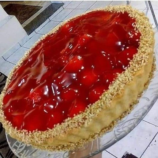 TORTA DE MORANGO