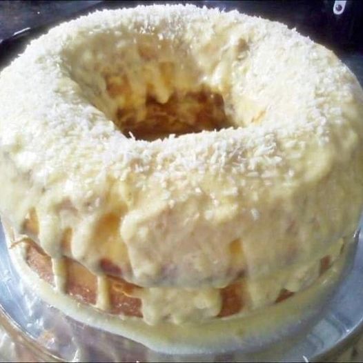 Bolo de Laranja com Cobertura